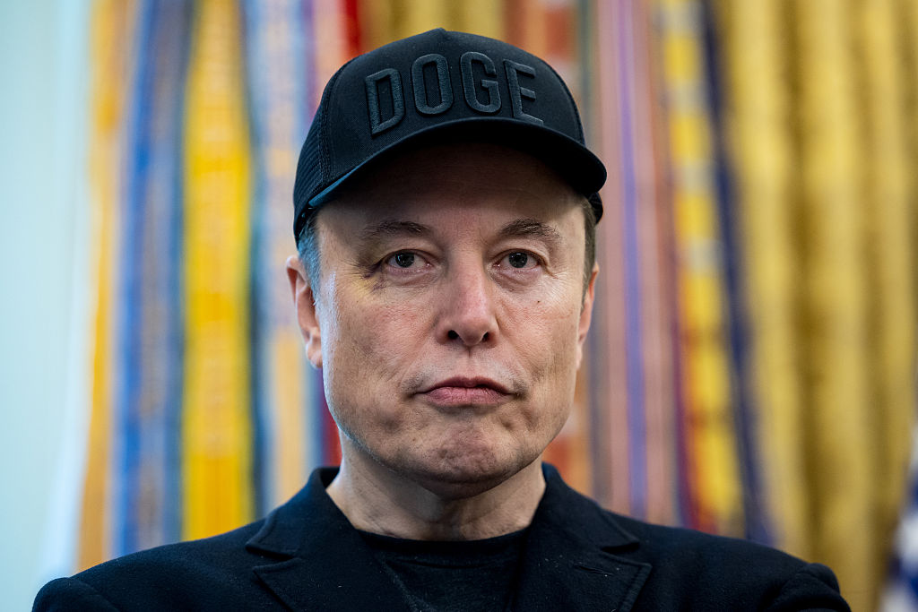 Documental de Elon Musk: Controversia por Anuncios en Redes Sociales